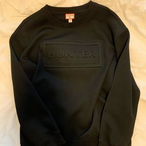 hunter oversized black sweatshirt